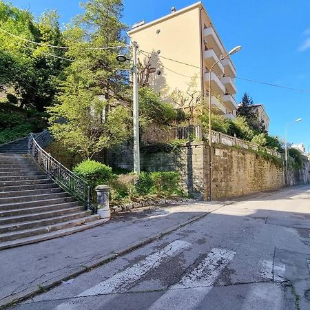 Crispi 85 - Air Conditioner - Teatro Rossetti Apartment Trieste Exterior photo