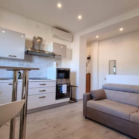 Crispi 85 - Air Conditioner - Teatro Rossetti Apartment Trieste Exterior photo
